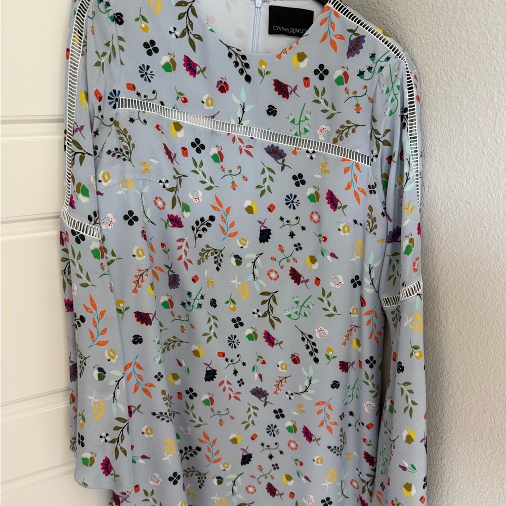 Cynthia Rowley Bell Sleeve Dress in Powder Blue Size 6 - Picture 2 of 7